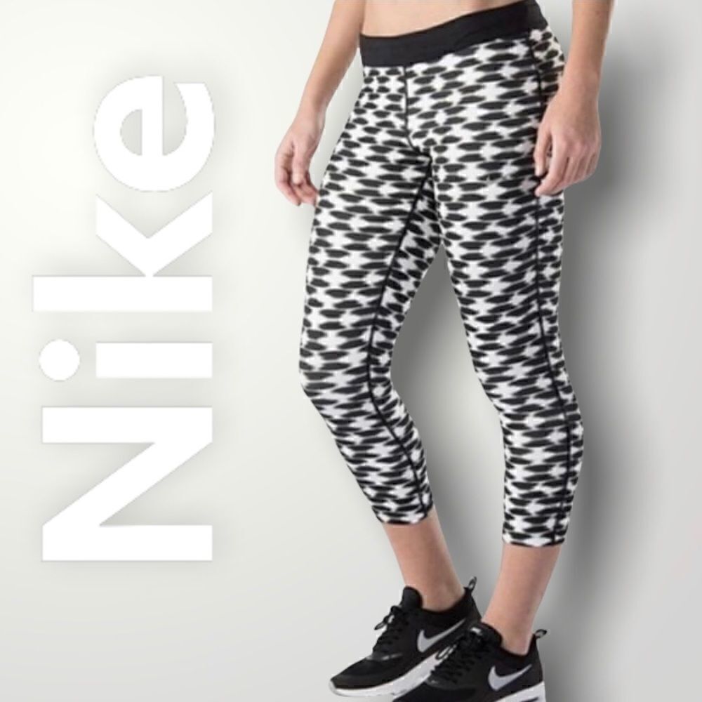 Nike, Womens Relay Printed Cropped Boho Tribal Patterned Leggings Women’s XS